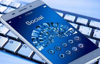 Social Media, Gambling Apps & Browsing Endlessly