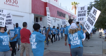 Station Casino workers protest at Culinary Union offices