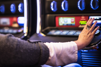Sydney Bars Allegedly Gave Slot Machine Addicts Free Cash