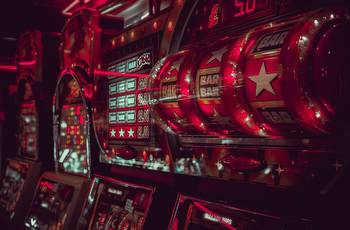 The casino industry's secrets: How they keep you gambling