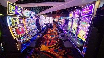 Top Five Benefits of Playing Slot Machines Online
