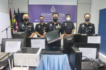 Trio busted for running online gambling call centre in Kuching apartment