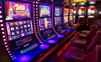 Victoria’s Slot Machines See Gamblers Spend $66B in 30 Years