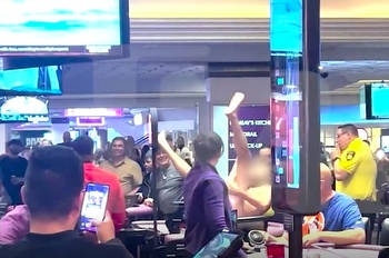 Video Shows Nude Man Shocking Vegas Casino Patrons