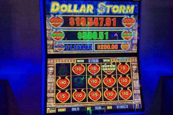 Visitor from Minnesota hits $77K jackpot in downtown Las Vegas