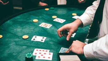 Which are the must-know strategies and tips for playing in online casino