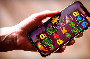 Who Will Prevail in the Clash Between Mobile Casino Apps and Online Casino Websites in Australia?