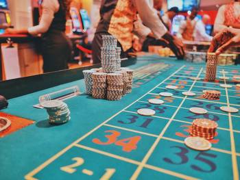 Why do live casinos continue to dominate the market
