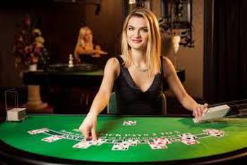Why has live online blackjack risen in popularity recently?