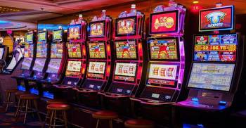 Why Online Casinos Are Growing in Popularity Over Land-Based Establishments