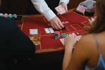 Why people prefer playing online casinos with live dealers