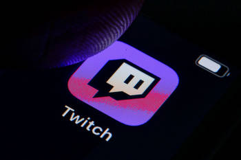 Why was Roshtein banned from Twitch? Casino streamer confirms ban on Twitter