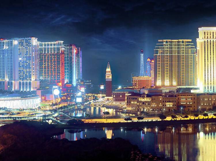 4 Reasons Macau Casino Stocks Are Tanking