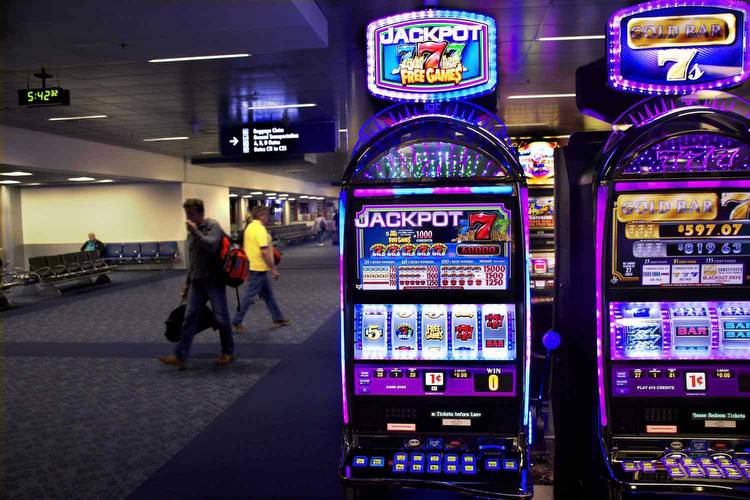 A Lucky Traveler Just Won Over $600K at a Las Vegas Airport Slot Machine
