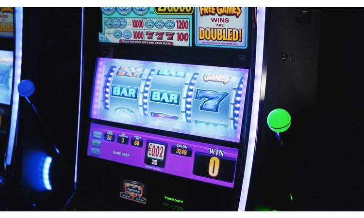 A Serious Guide for Playing Slots Online