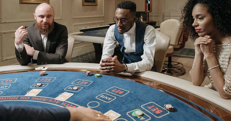 Caesars Virginia Invites Job Seekers to Apply for Casino Dealer Training