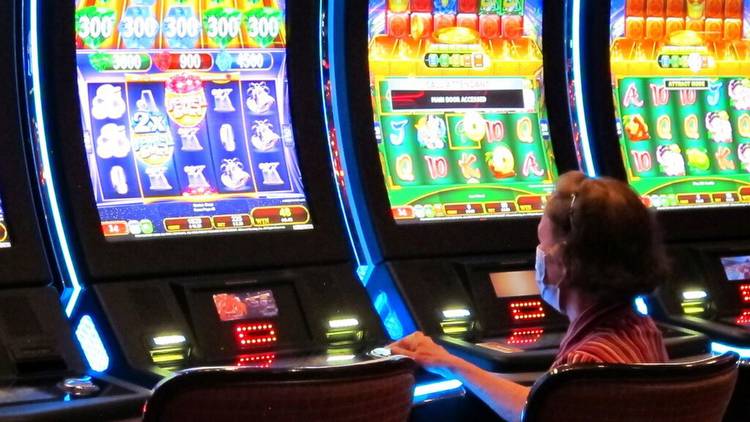 Hollywood Casino at Penn National leads other Pa. casinos in April revenue