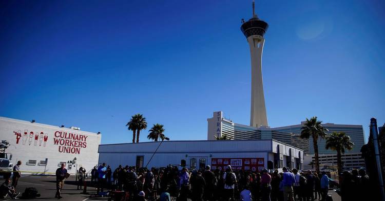 Hospitality workers, Las Vegas casinos in crunch time for labor talks