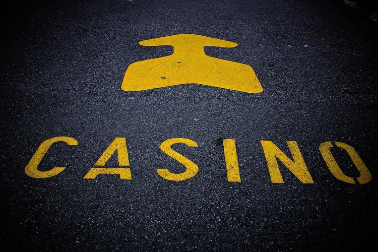 How Does Playing in Online Casinos Provide Safe Entertainment for Players?