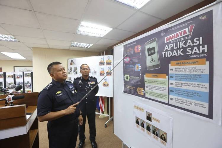Johor police bust illegal online gambling syndicate with arrest of five