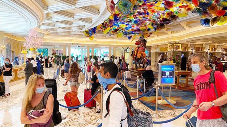 Las Vegas casino recovery threatened by new California coronavirus lockdowns
