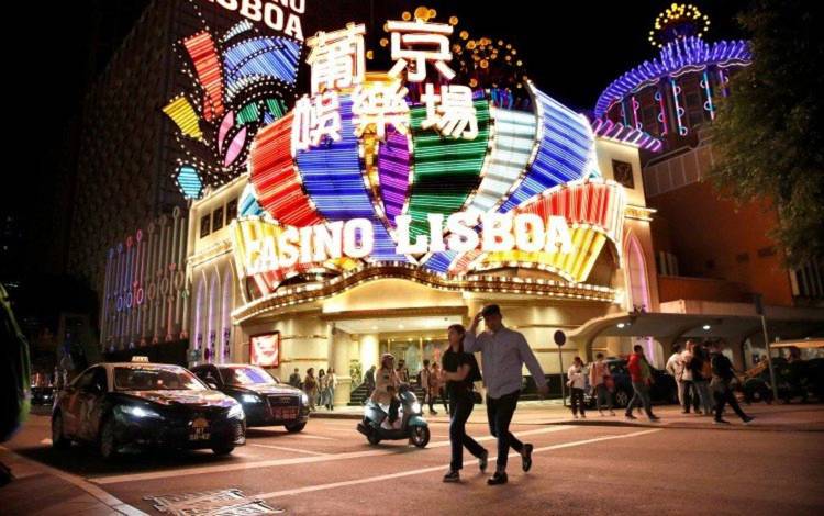 Las Vegas Casinos Should See Bump From Macau Reopening