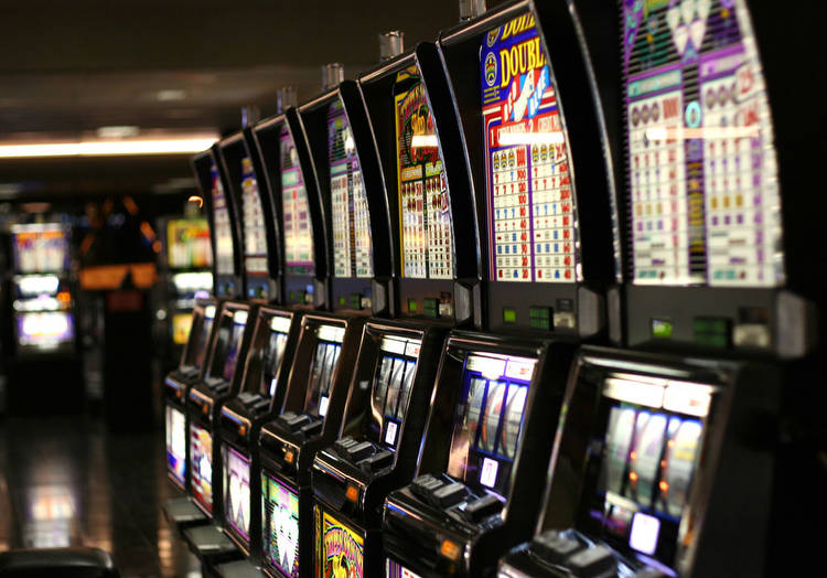Las Vegas police: Man took gambler's $1,600 cash-out ticket to pay rent