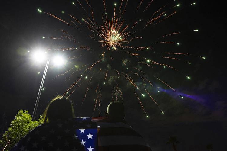 Las Vegas Strip celebrates 4th of July with fireworks