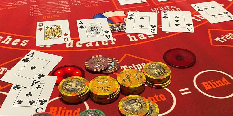 Las Vegas Strip player hits five-figure score a year after million dollar jackpot