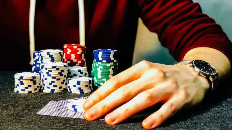 Loan sharks on Crown Perth casino floor preying on vulnerable gamblers, support services say
