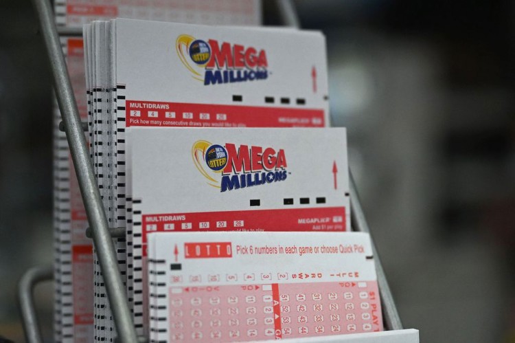 Lottery jackpot approaches $1 billion