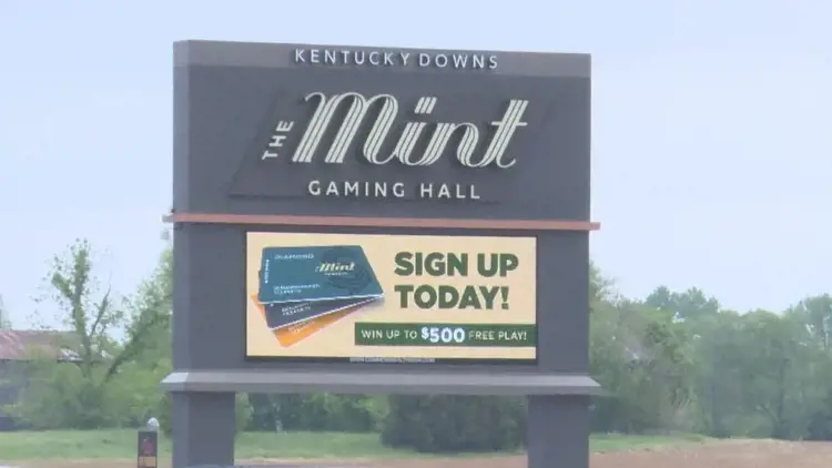 Mint Gambling Hall expanding to Bowling Green