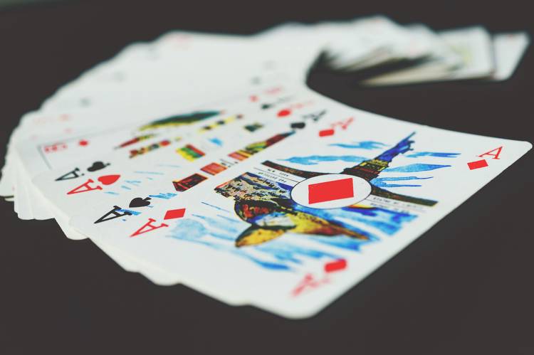 Overview of the Canadian Online Gambling Industry: Comprehensive Guide