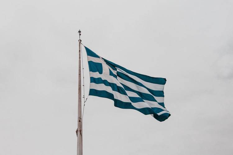 Spinomenal secures license to launch in Greece