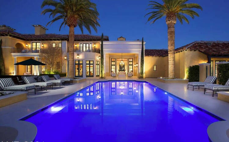 Steve Wynn sells Las Vegas mansion to Simon Dolan for $17.5M