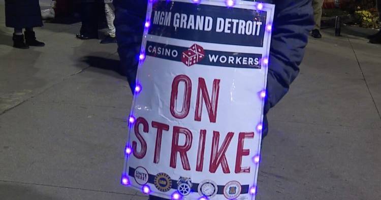 Striking Detroit casino workers call for boycotts of online betting platforms
