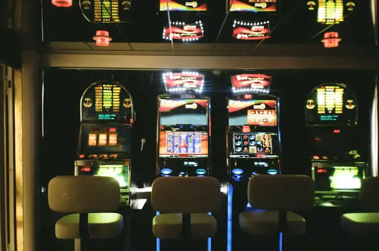 The Best Bonus Features in Slots at UK Online Casinos