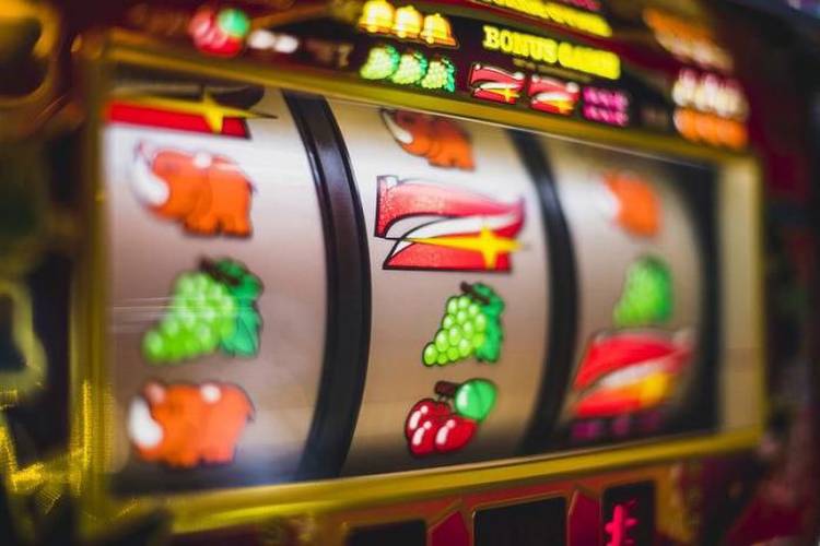 The Most Fascinating Slots of 2021: Top Games and Tips