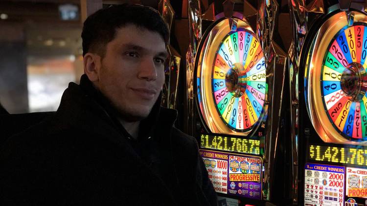 Trainwrecks claims his Twitch gambling streams are "most transparent" amid backlash