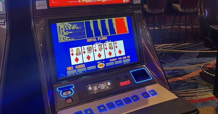 Valley local wins $40k jackpot on $10 poker machine at Rampart Casino