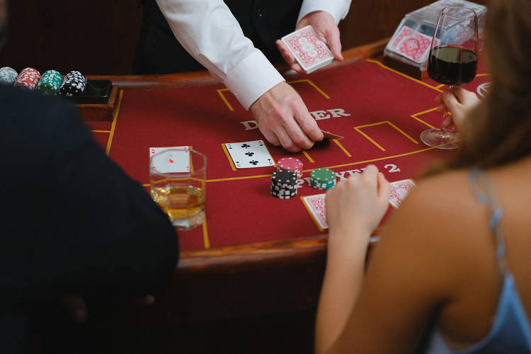 Why Live Casino Games Are The Most Popular Ones